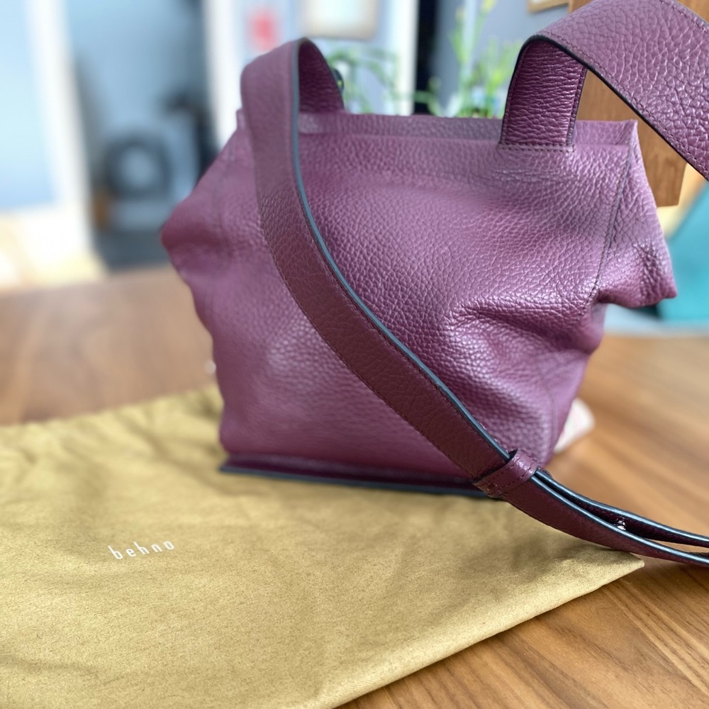 Behno Crossbody Bag